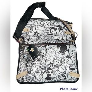 TOKIDOKI For LESPORTSAC Ciao-Ciao Black & White Messenger Crossbody Bag RARE ❤️